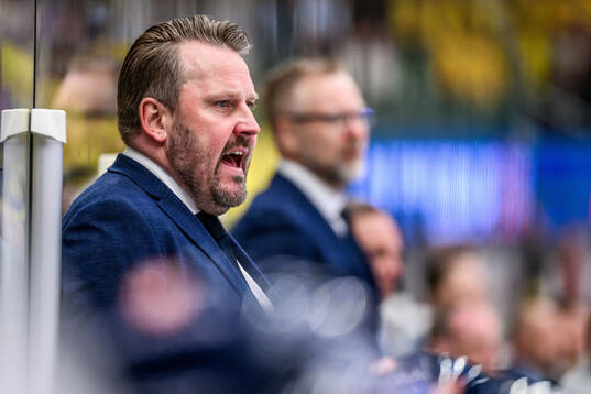 Head coach Antti Pennanen of Finland