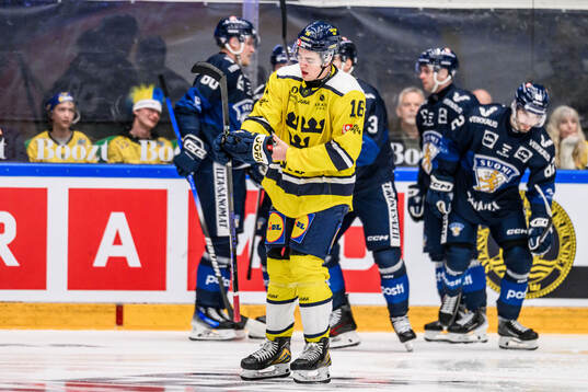Anton Frondell of Sweden looks dejected