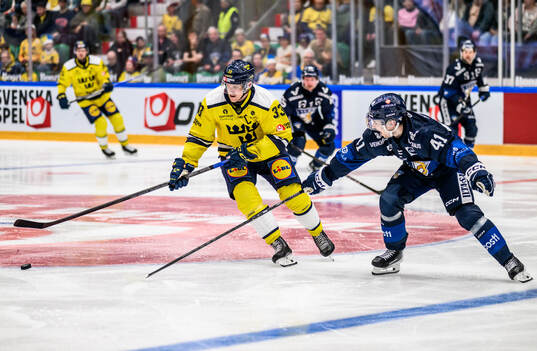 Sweden and Ville Heinola of Finland