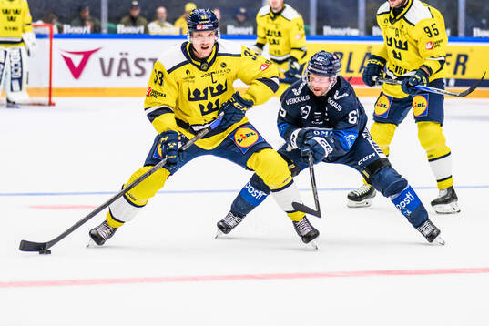 Jakob Silfverberg of Sweden and Sakari Manninen of Finland