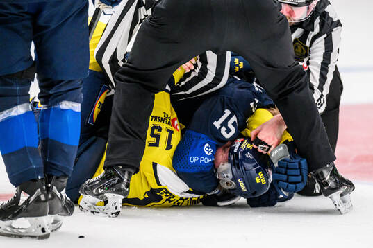 Anton Lundell of Finland and Jack Berglund of Sweden