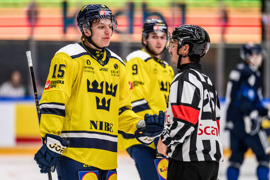 Jack Berglund of Sweden