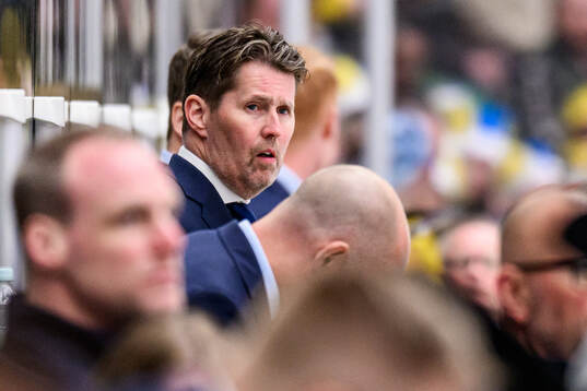 Assistant coach Stefan Klockare of Sweden