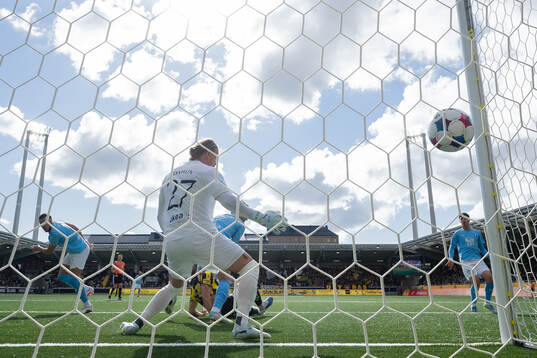 Malmö FFs målvakt Johan Dahlin släpper in 2-0