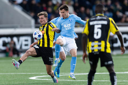 Häckens Silas Andersen och Malmö FFs Kenan Busuladzic
