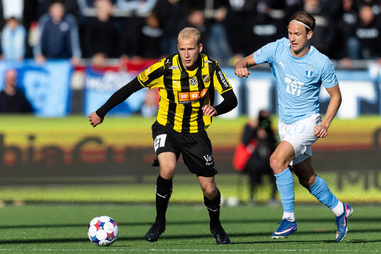 Häckens Harry Hilvenius och Malmö FFs Erik Botheim