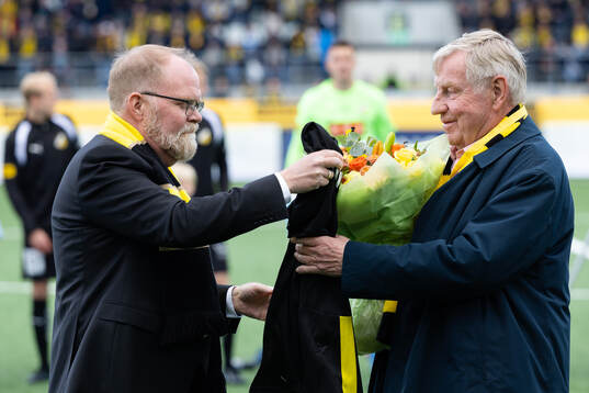 Häckens ordförande Anders Billström tackar av