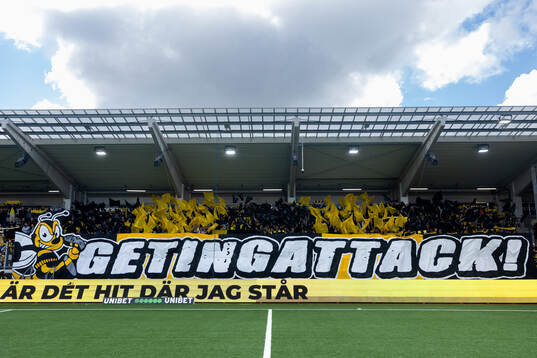 Häckens klack med ett Tifo