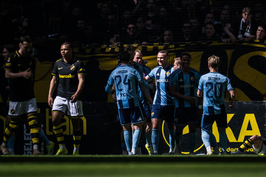 Djurgårdens spelare jublar