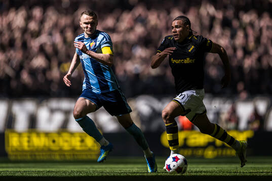 AIKs Kevin Filling och Djurgårdens Piotr Johansson