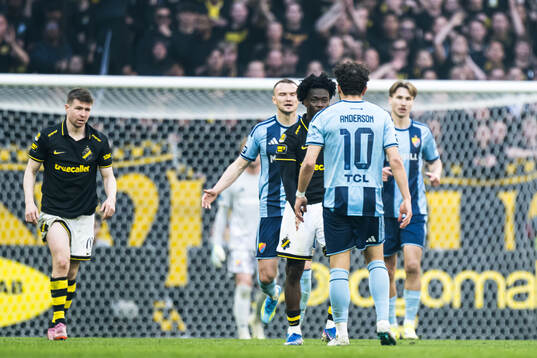 AIKs Axel Kouame och Djurgårdens Mikael Anderson