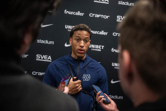 Djurgårdens Mikael Marques i mixade zonen