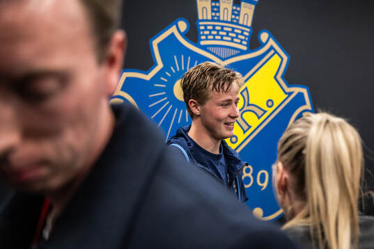 Djurgårdens Bo Hegland i mixade zonen