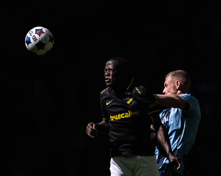 AIKs Stanley Wilson Omondi och Djurgårdens Kristian Lien