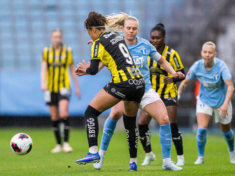 Häckens Felicia Schröder och Malmö FFs Nellie Lilja