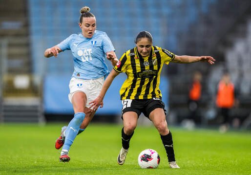 Malmö FFs Larkin Russell och Häckens Nesrin Akgun