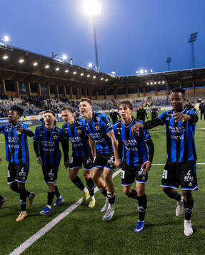 Sirius spelare jublar
