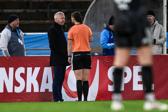 Djurgårdens tränare Willie Kirk och Domare Lovisa