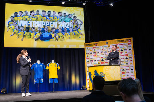 Head coach Graham Potter and media officer Petra Thorén of