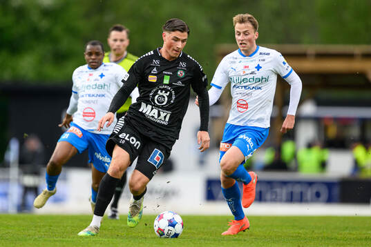 Örebros Erman Hrastovina och IFK Värnamos Sigge Jansson