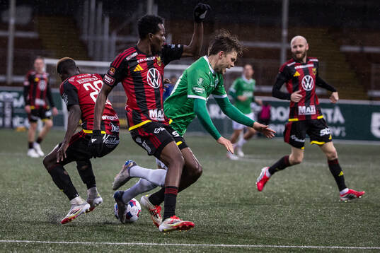 Östersunds Sunday Anyanwu och Brages Gustav Berggren