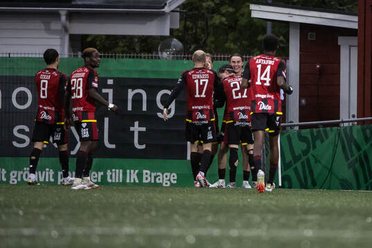 Östersunds Abel Stensrud jublar