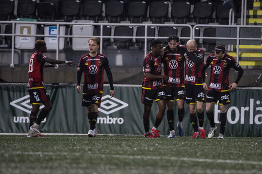 Östersunds Edgar Sarkis Navassardian jublar