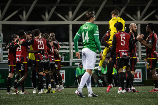 Östersunds spelare jublar