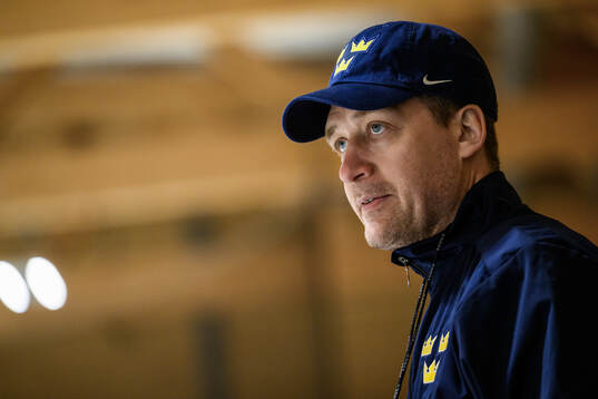 Head coach Sam Hallam of Sweden at a practice session