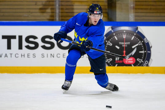 Simon Holmström of Sweden at a practice session