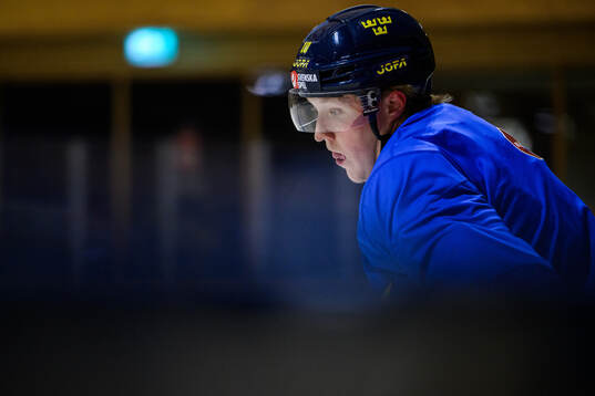 Simon Holmström of Sweden at a practice session