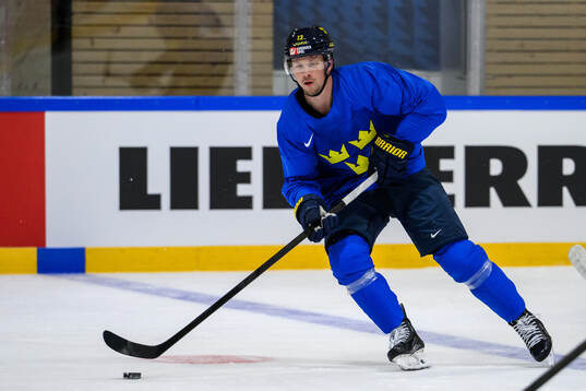 Lucas Raymond of Sweden at a practice session