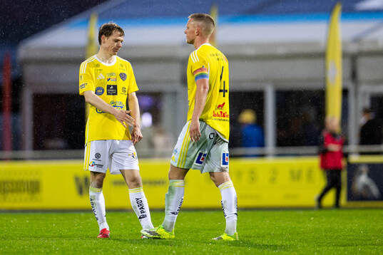 Falkenbergs Melker Nilsson och Tim Stålheden deppar