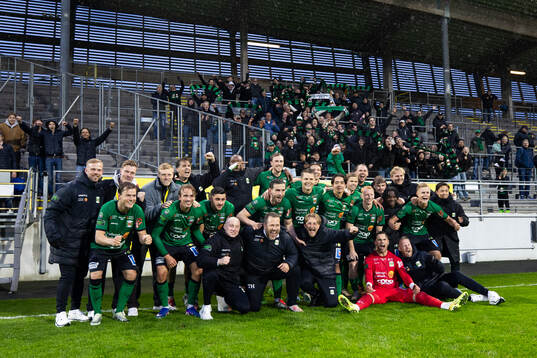 Varbergs spelare jublar