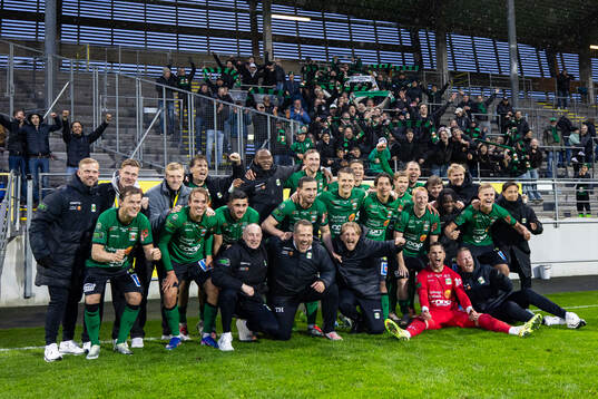 Varbergs spelare jublar