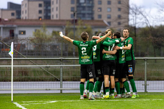 Varbergs spelare jublar