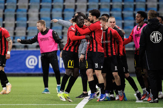 Bläddra bland fler bilder av Fotboll, Superettan, IFK Norrköping - Nordic United