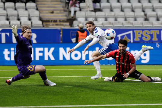 Nordic Uniteds målvakt William Eskelinen och IFK