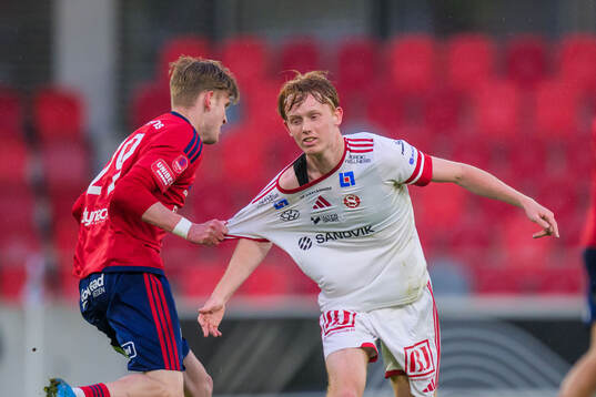 Östers Karl Wendt och Sandvikens Fabian Andersson