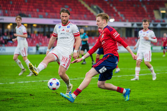 Sandvikens Kasper Harletun och Östers Karl Wendt