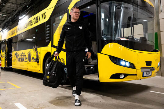 Mjällbys Jacob Bergström anländer