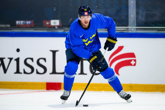 Lucas Raymond of Sweden at a practice session