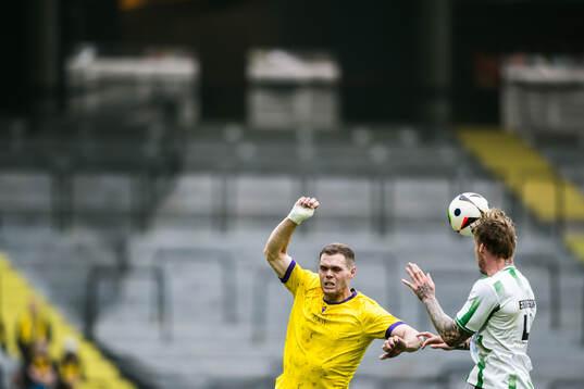 Mjällbys Jacob Bergström och Hammarbys Victor Eriksson