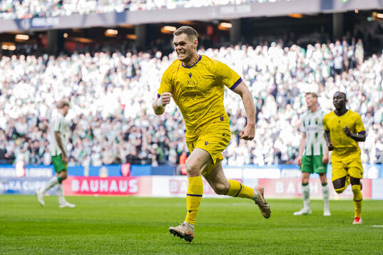 Mjällbys Jacob Bergström jublar