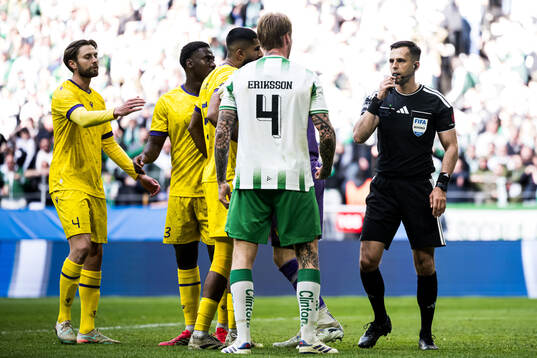 Domare Granit Maqedonci och Hammarbys Victor Eriksson