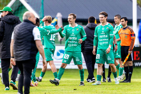 Ljungskiles spelare jublar