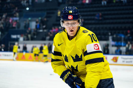 Simon Holmström of Sweden