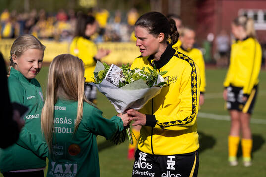 Elfsborgs Tove Lorén avtackas för sina år i Alingsås