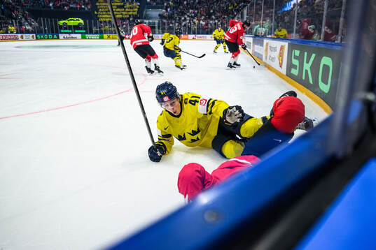 Ivar Stenberg of Sweden reacts