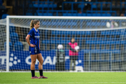 Sandra Pallesen-Nygård of Stabæk looks dejected